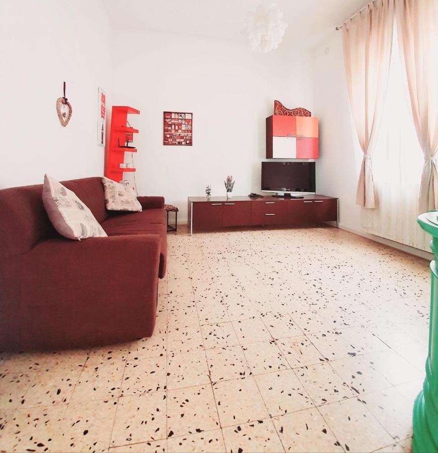Accogliente Casa Indipendente Con Wi-Fi Gratuito, A Due Passi Dal Centro E Dalle Attrazioni Ravenna Bagian luar foto